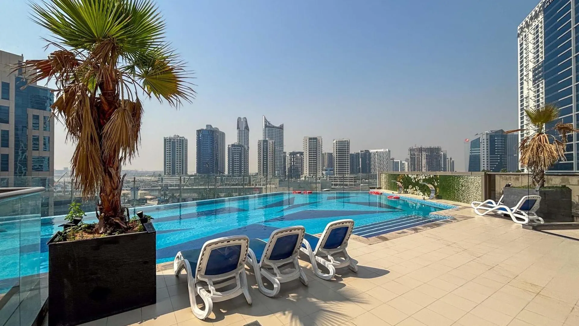 Frank Porter - Elite Downtown Residence Dubai Apartment