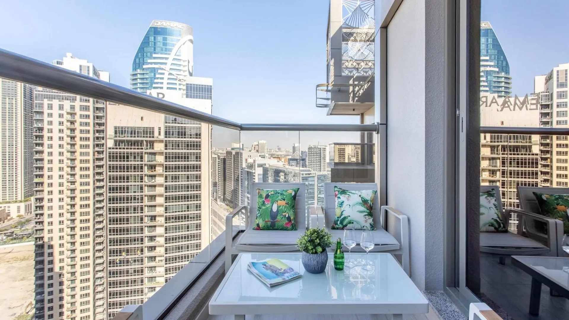 Frank Porter - Elite Downtown Residence Dubái